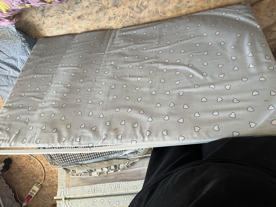 Детская кровать, коляска, бесік