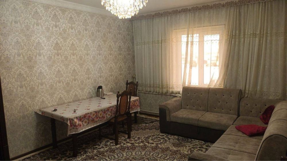 Шайхонтохур тумани Жарарик 4 хона 4 кават срочний сотилади.