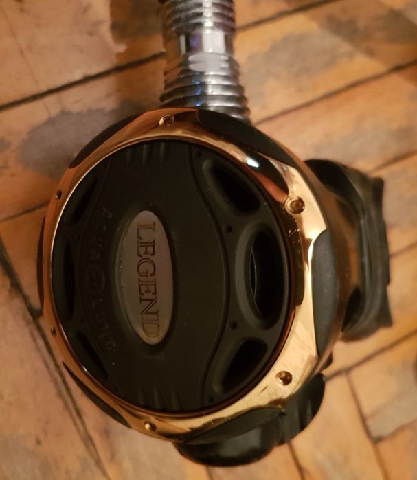 Аквала-нг для дайви-нга.