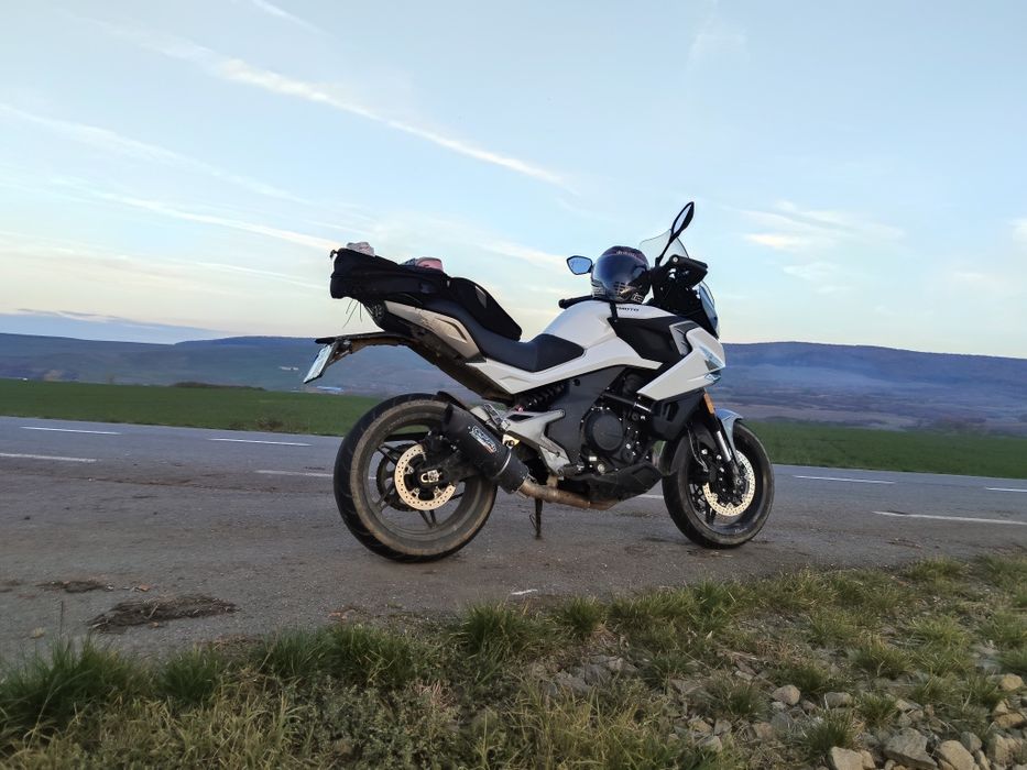 Vând CF moto 700 mt, urgent