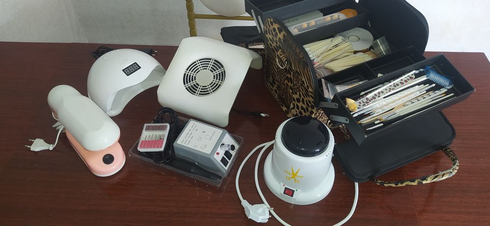 Продам маникюрный набор