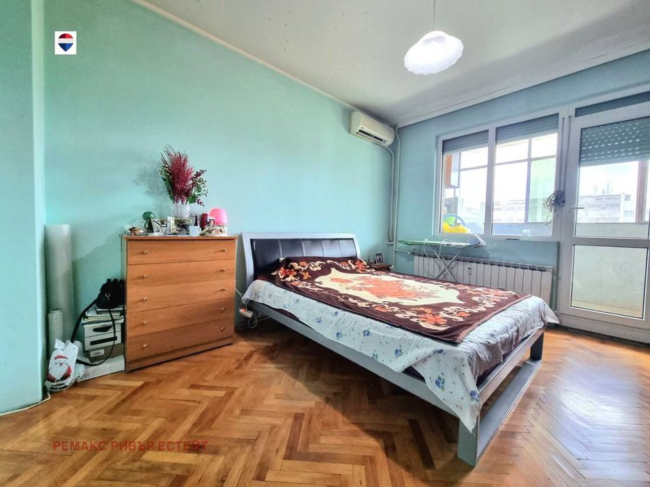 Продава се Тристаен апартамент в Русе, Център - 82 кв.м за 1089 €/кв.м - Снимка #11