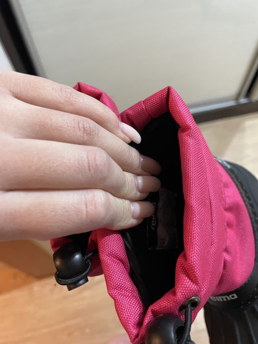 Продам обувь reima