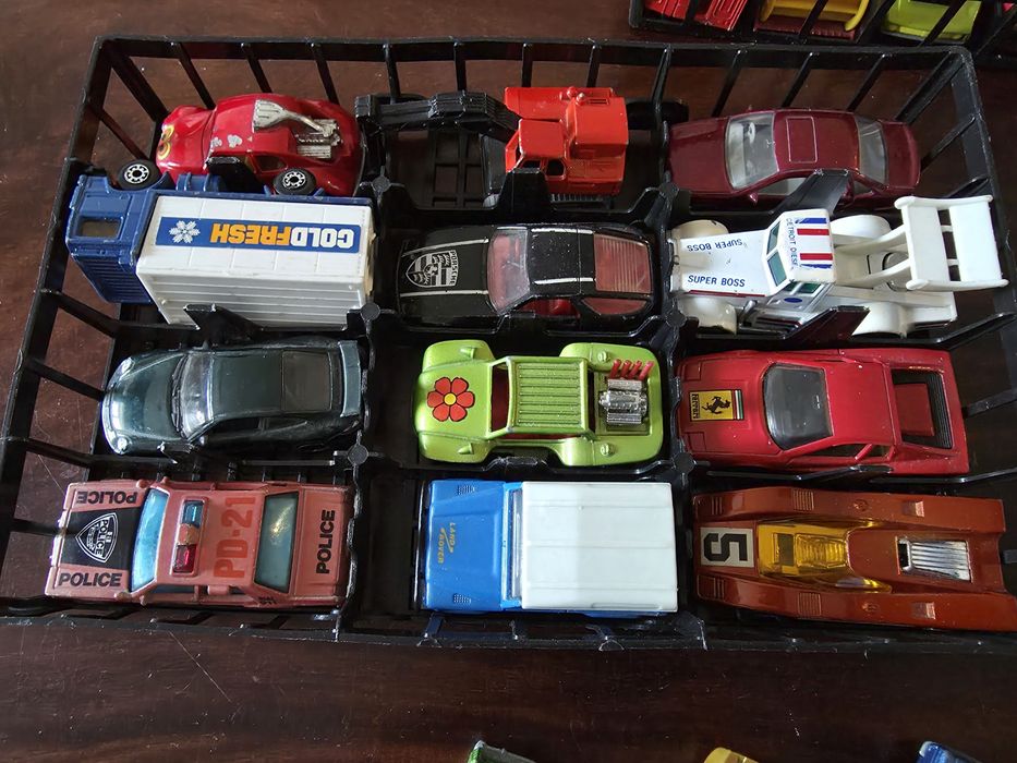 Matchbox колички - продават се само в комплект