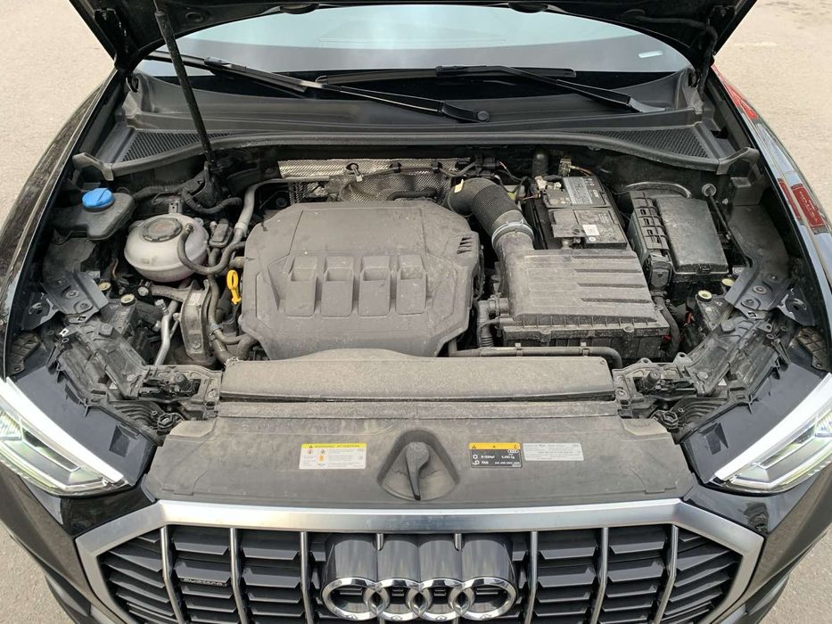 AUDI Q3 45 TFSI Premium