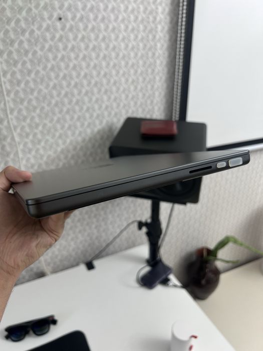 MacBook Pro 14 (M3 Pro, 18/512GB)