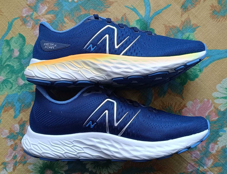 Маратонки NEW BALANCE FuelCell Propel v4 размер 44 и NEW BALANCE Evoz v3 размер 43. Нови.