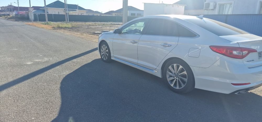 Машина автомобиля