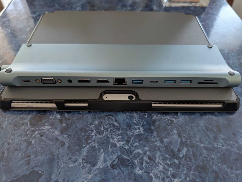 Microsoft Surface 9 Pro 12th Gen i5 1235U 2.5GHz/8GB/1TB SSD