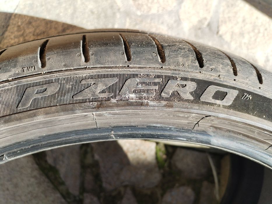 Pirelli 275 30 20
