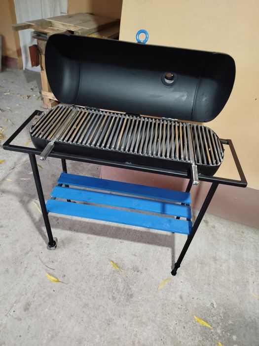 Grătar din butelie de gaz