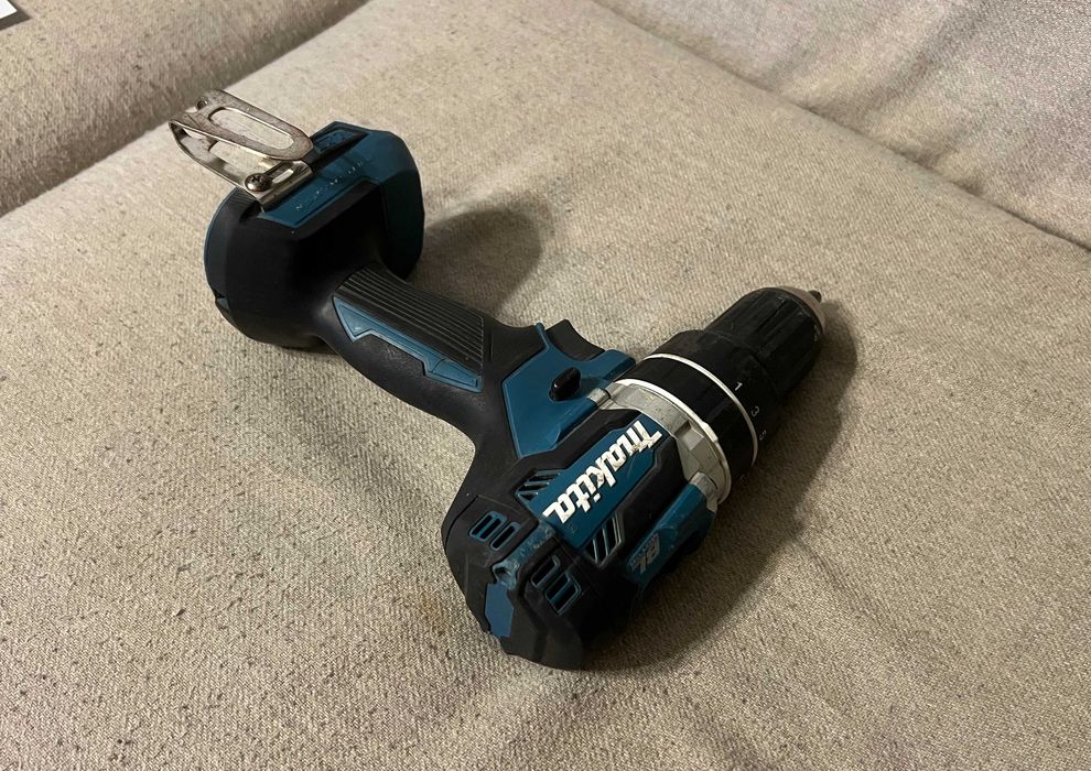 Makita DHP484 18V LXT, masina gaurit percutie, corp, functionala