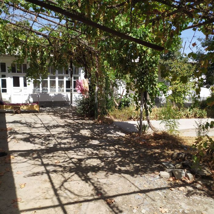 Продается дом в районе вокзала ориентир  Ж/Д техникум Школа 48.