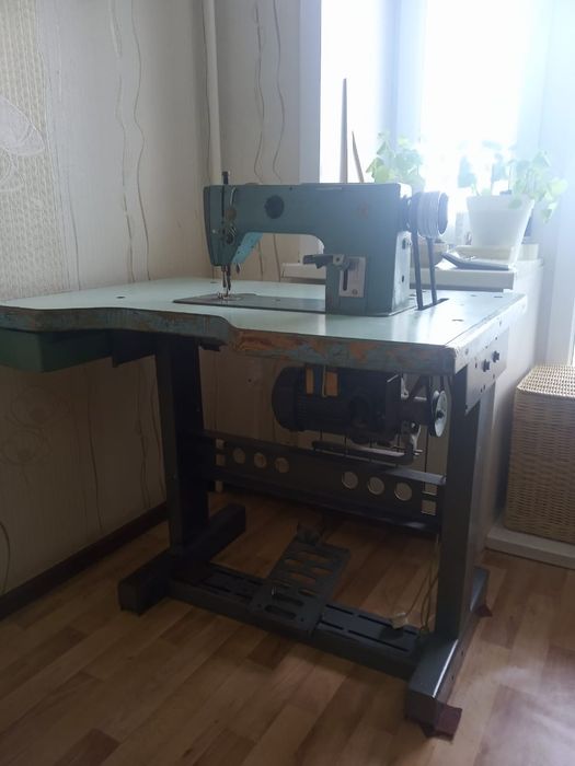 Машинка швейная пром