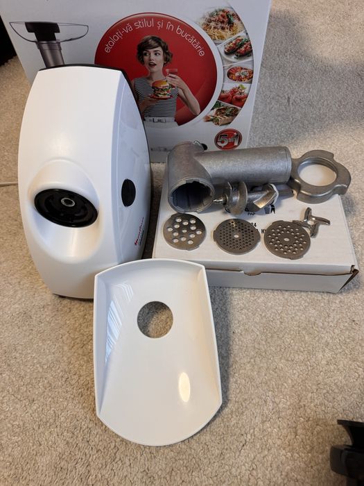 Masina electrica de tocat carne, Moulinex, 2000W