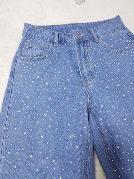 Blugi cu pietricele