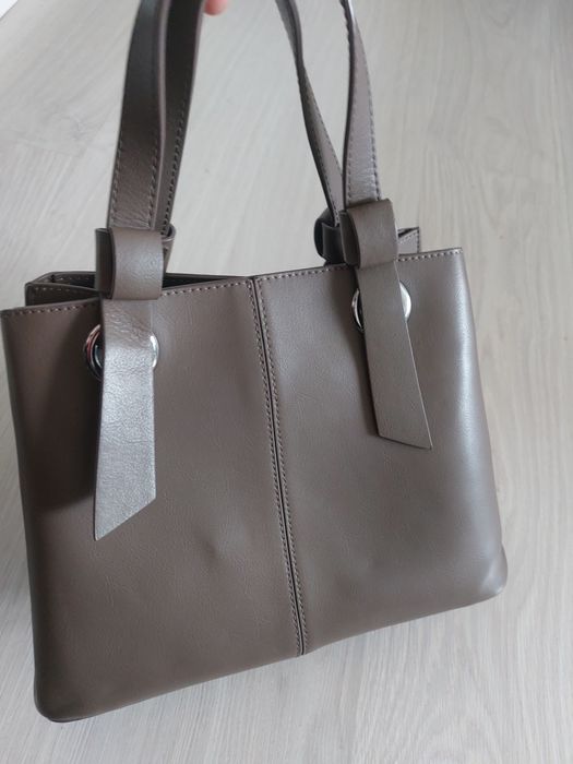 Продам женскую сумку