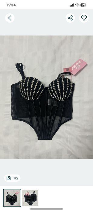 Vând corset reglabil sau schimb cu blugi flare mărimea 26 sau blugi skini mărimea 34