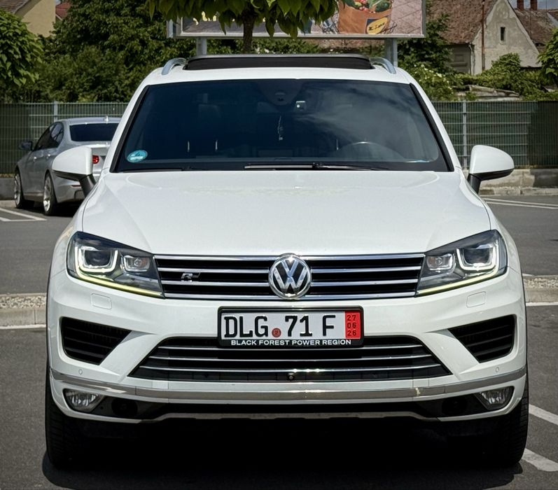VOLKSWAGEN Touareg 2015 — imagine 3