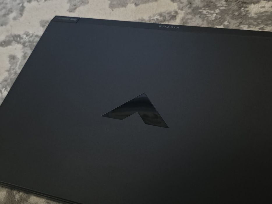 Продам игровой ноутбук HP Victus 15 RTX4060