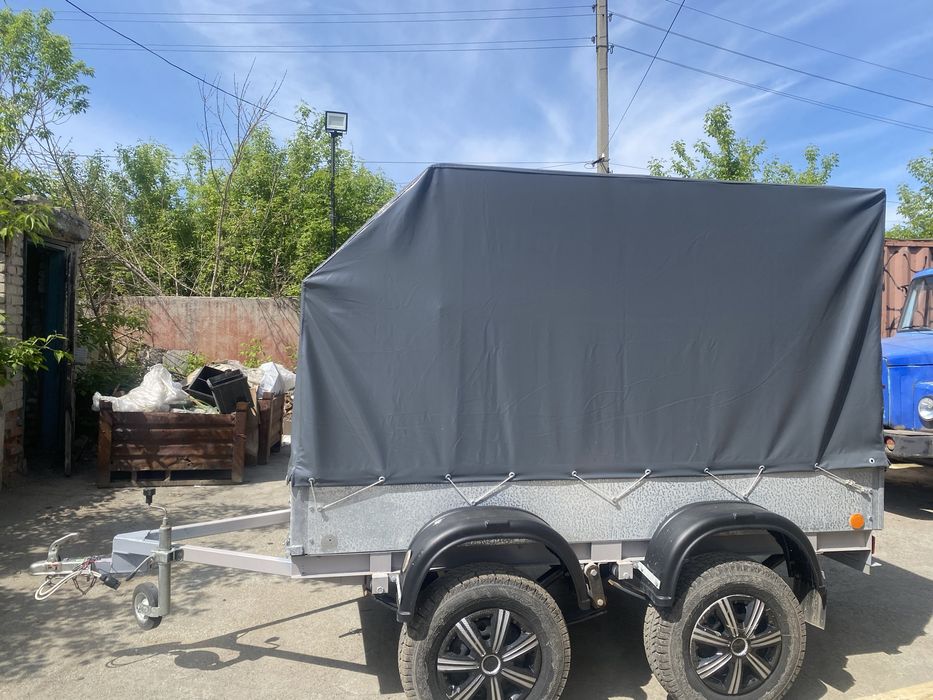 Продам прицеп новый