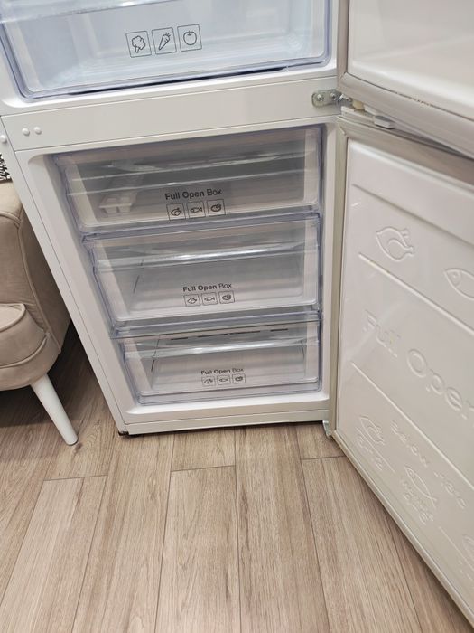 Холодильник Samsung RB30A30N0WW