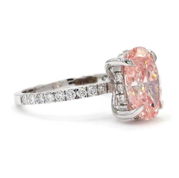 Inel exclusivist cu diamant roz Fancy Vivid Pink 3.08 ct – Aur Alb 18K – Certificat IGI