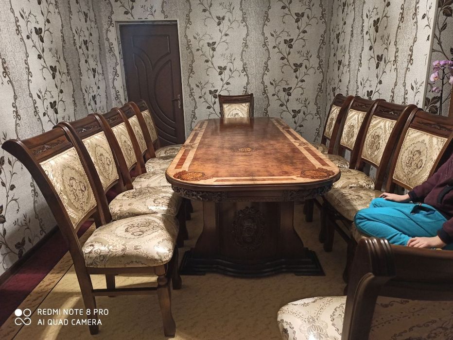 Стол стул янги кирилмаган. Столиини хонтахта килса хам булади 12 та ст