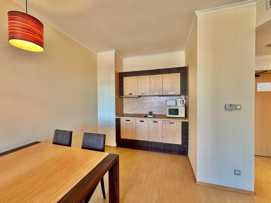 Продава се Двустаен апартамент в к.к. Слънчев бряг - 82 кв.м за 1007 €/кв.м - Снимка #2