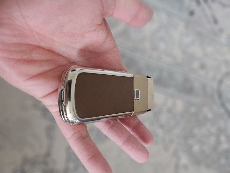 Нокиа 8800 арт голд