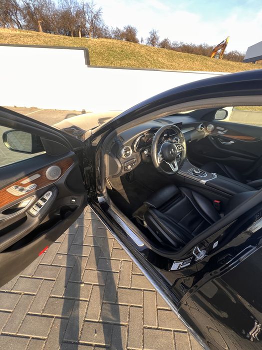 Mercedes-benz C300, 2019,4Matic, 9G-tronic