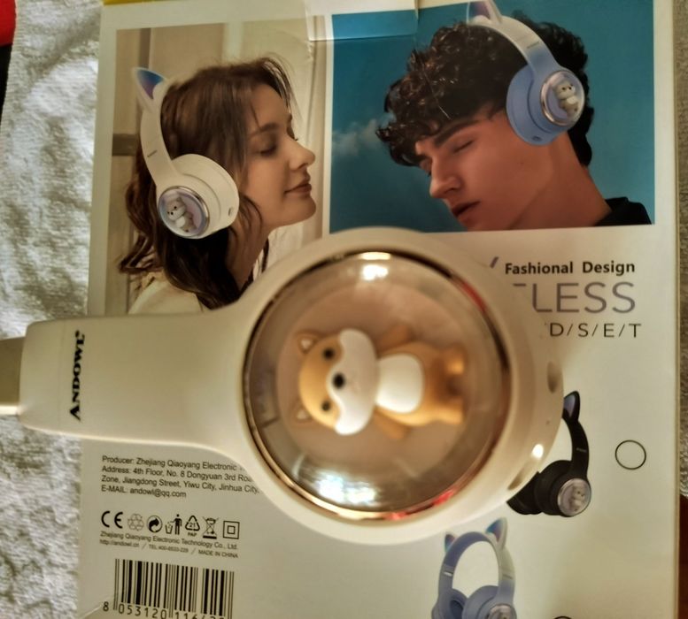 Căști audio wireless  cu urechiușe de  pisicuță