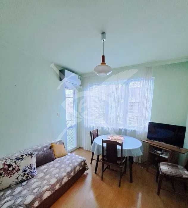 Продава се Четиристаен апартамент в Пловдив, Младежки Хълм - 115 кв.м за 1522 €/кв.м - Снимка #8