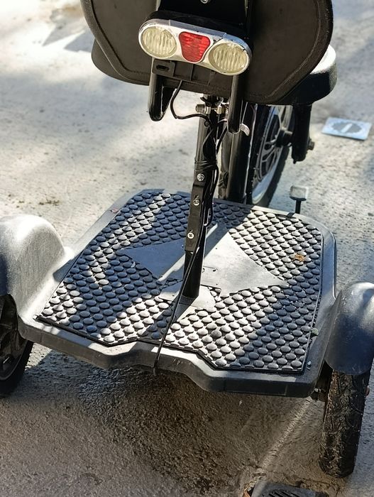 Триколка в много добро състояние