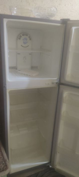 Холодильник 2х камерный