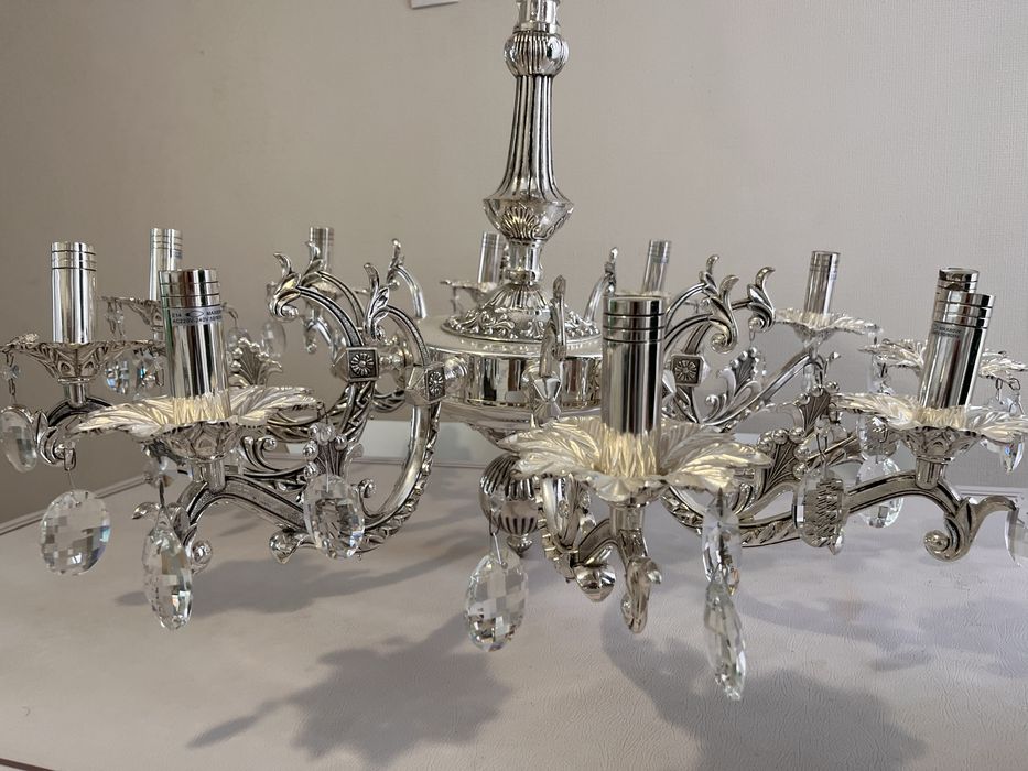 Люстра десятирожковая