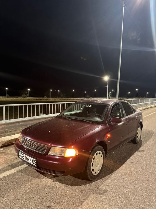 Audi a4 срочно..