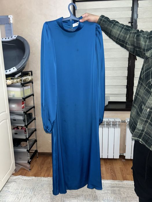 Женское вечернее платье