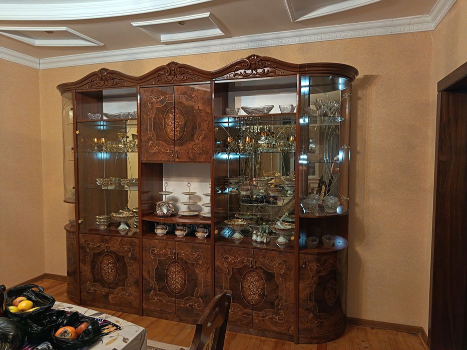 Гарнитура сатылады