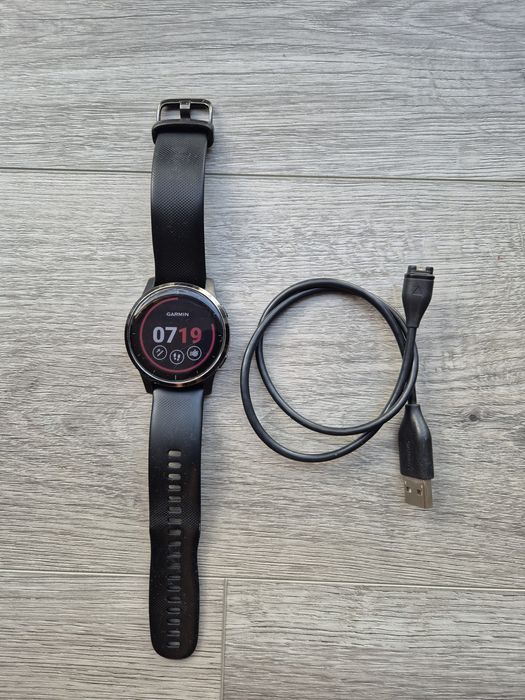 Garmin vivoactive 4