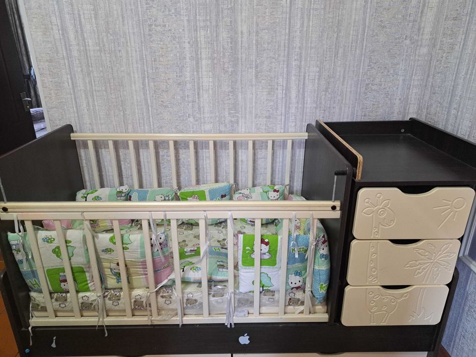 Детский кровать хорошего сост.