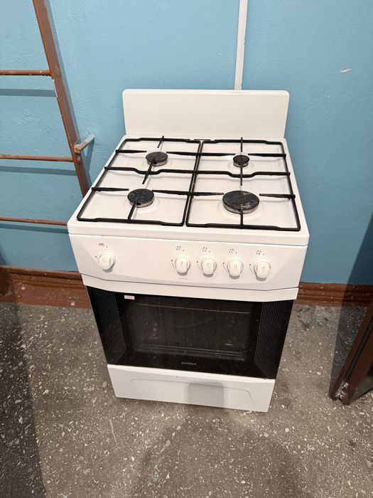 Продам газовую плиту