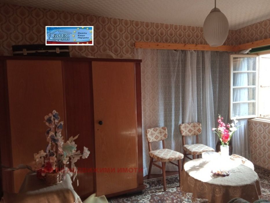 Къща в с. Осиковска Лакавица 108 м²