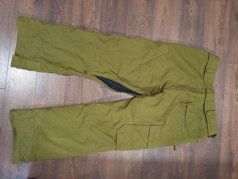 Volcom ergo snowboard панталон L