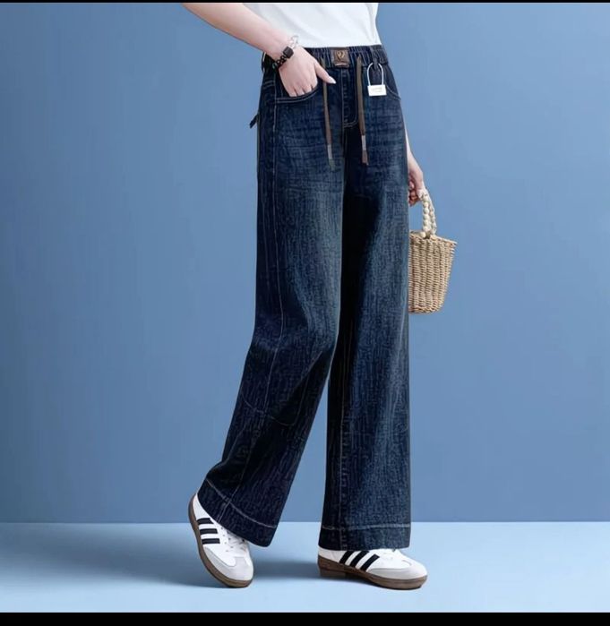 Продам джинсы на резинке, темно синие