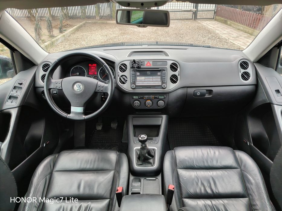 Volkswagen Tiguan 4x4 2.0tdi An 2009 E5  Panorama Navi Piele  Xenon