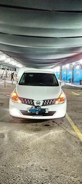 Срочно продайотся Nissan tiida 1.6 2008