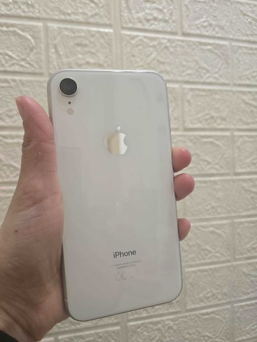Iphone XR Blue/ White   64GB/ 256gb