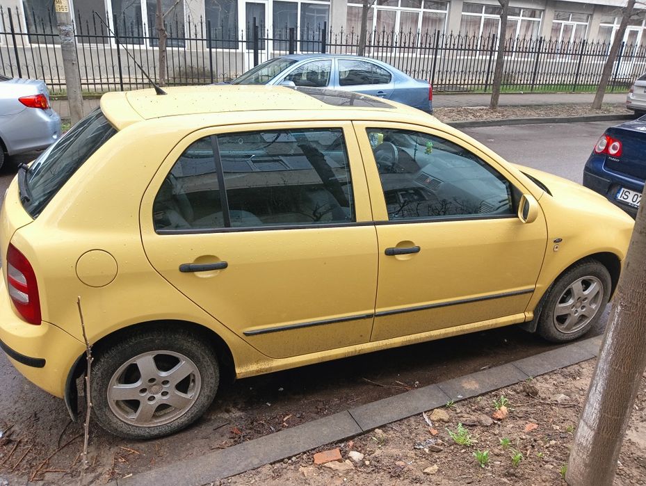 Vând Skoda Fabia