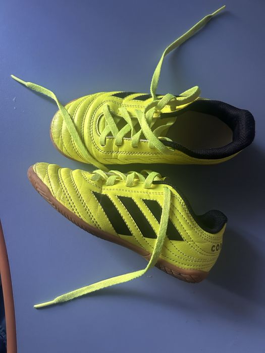 Ghete fotbal Adidas sala marimea 29